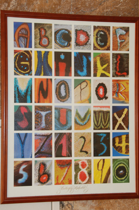 Алфавит на крыльях бабочек.